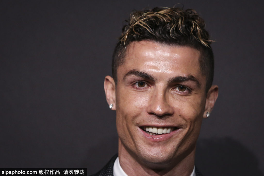 篮球勇士替补球员贡献关键分数