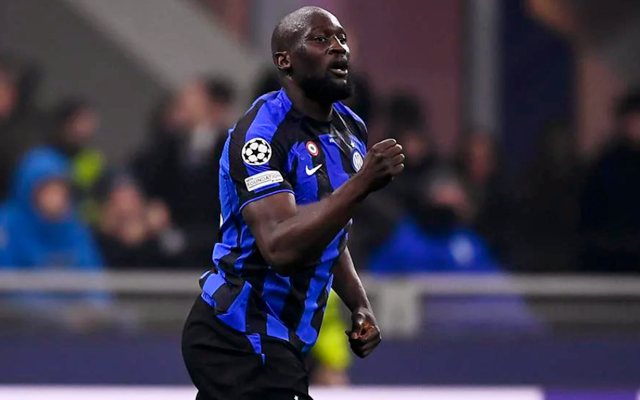 记者：多特为法比奥-席尔瓦提供了为期五年的合同