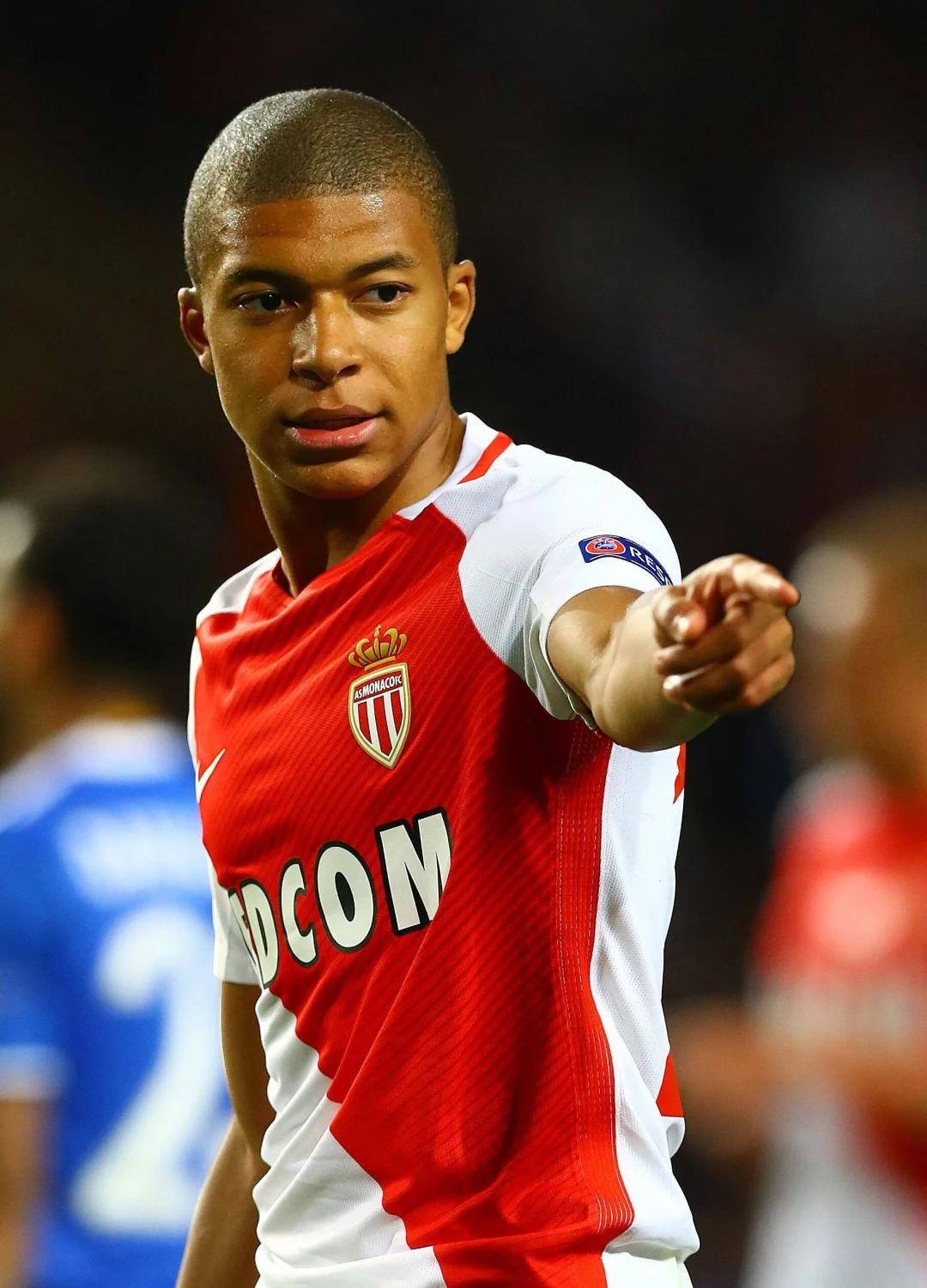 利物浦第二次在欧冠主场丢4+球，上一次是2023年2-5皇马