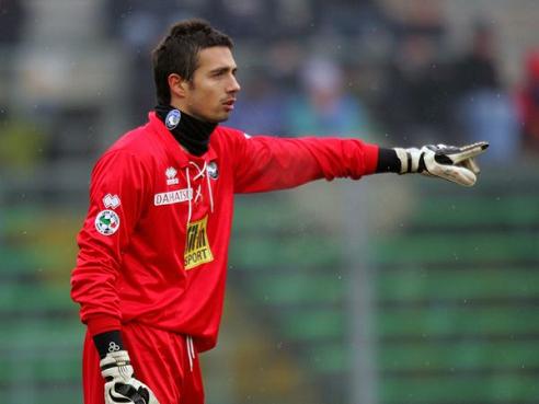 弗拉霍维奇面临长时间休战，意媒：尤文正在关注吉拉西