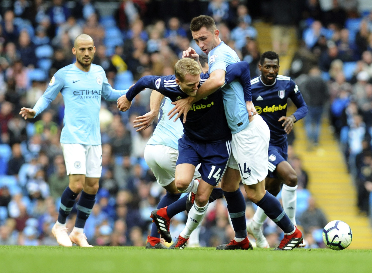 记者：伯恩利正就引进纽卡门将杜布拉夫卡进行谈判