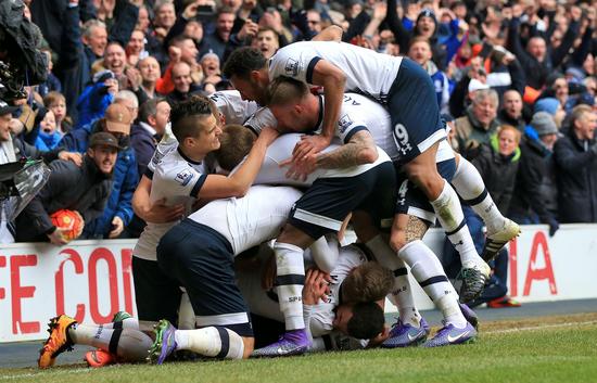 特伦斯·克劳福德和尼克·汉公开抨击WBC